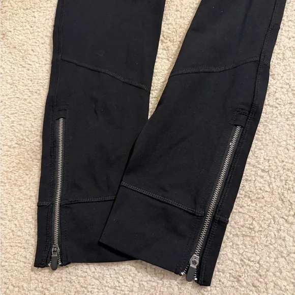 Calvin Klein Women's Classic Black Leggings - Picture 9 of 10